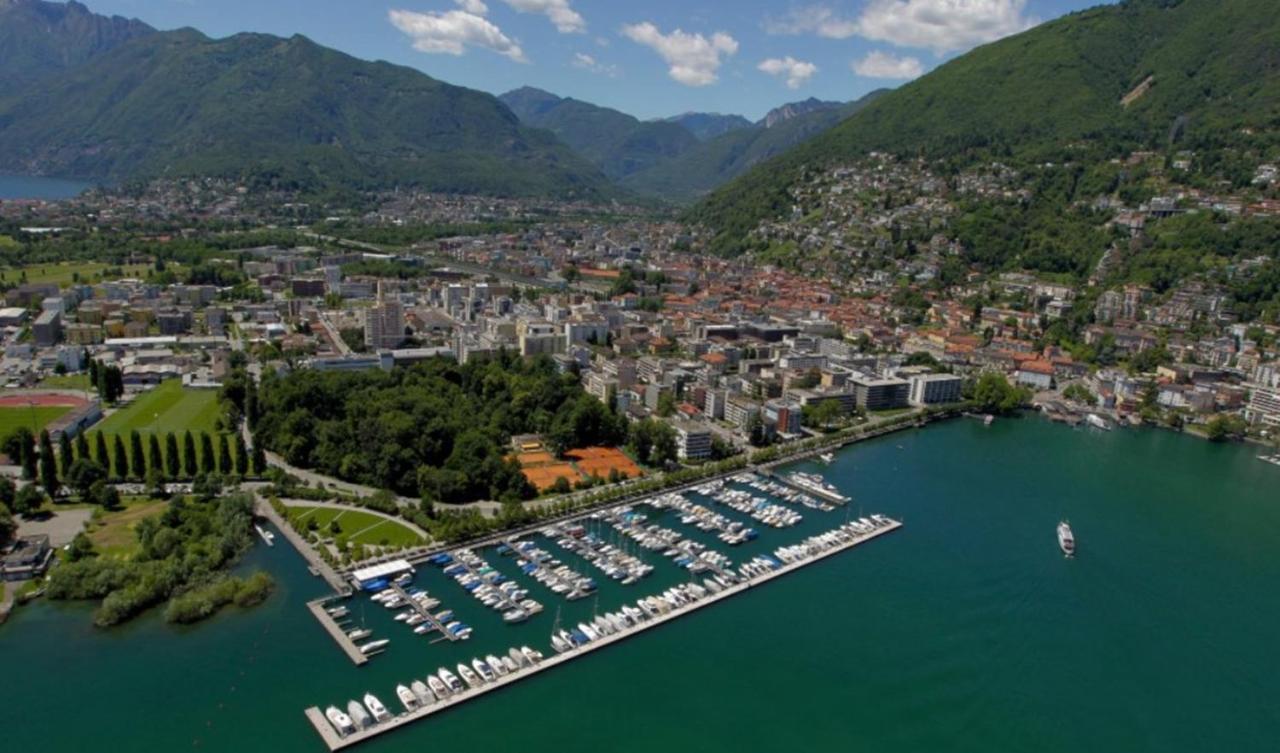 Lungolago Rosso Locarno Exterior foto
